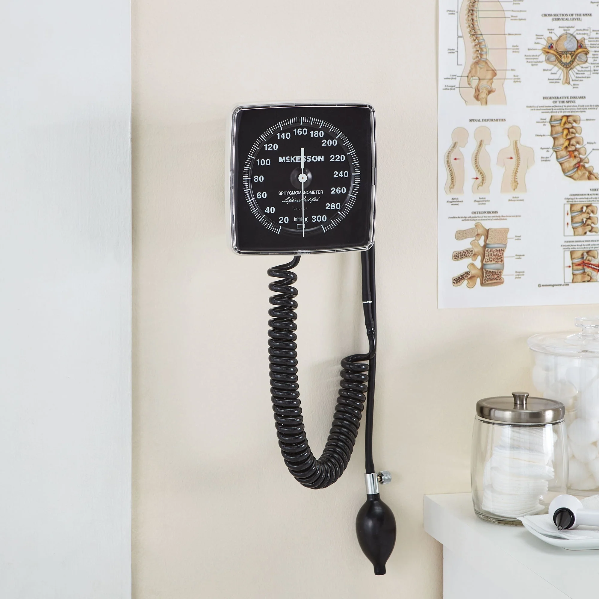 McKesson Brand McKesson Lumeon Aneroid Sphygmomanometer (12/CS) - Image 4