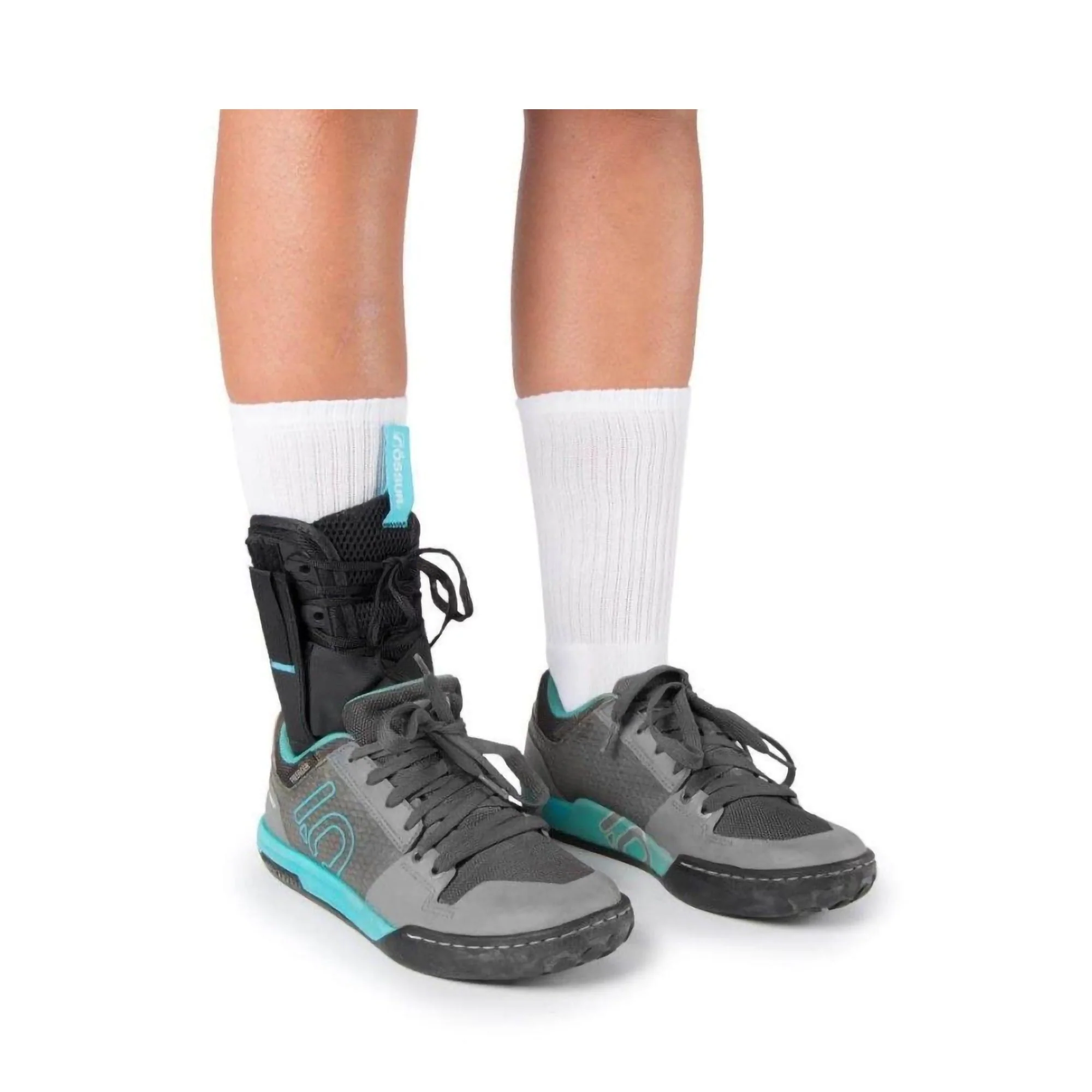 Ossur Ossur Formfit Low Profile / Stirrup Ankle Brace with Figure 8, Extra Large - Image 2