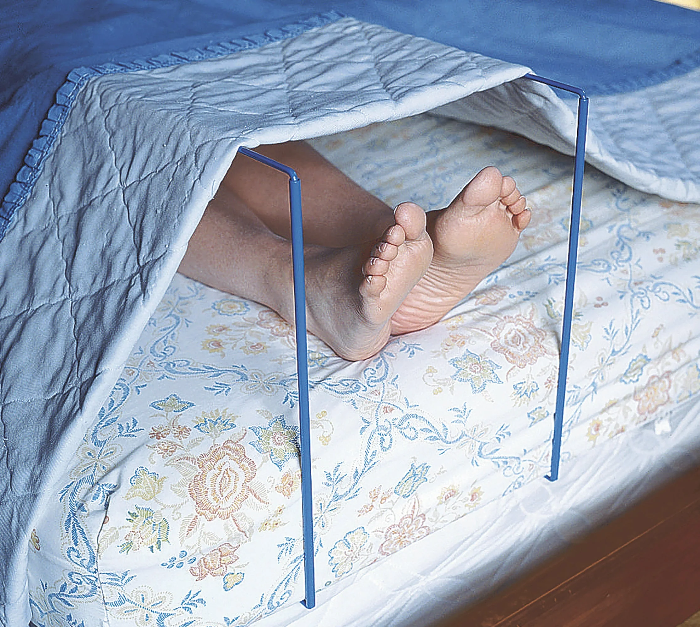 Fabrication Enterprises Fabrication Enterprises Bed Mattress Blanket Lift Bar