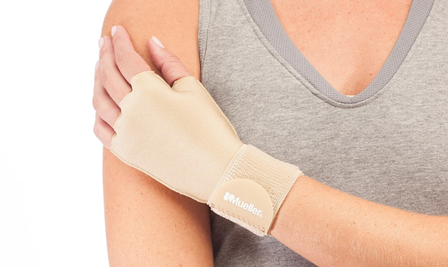 Mueller Sports Medicine Compression Glove Mueller Compression & Support Gloves Fingerless Large / X-Large Over-the-Wrist Length Ambidextrous - Image 3