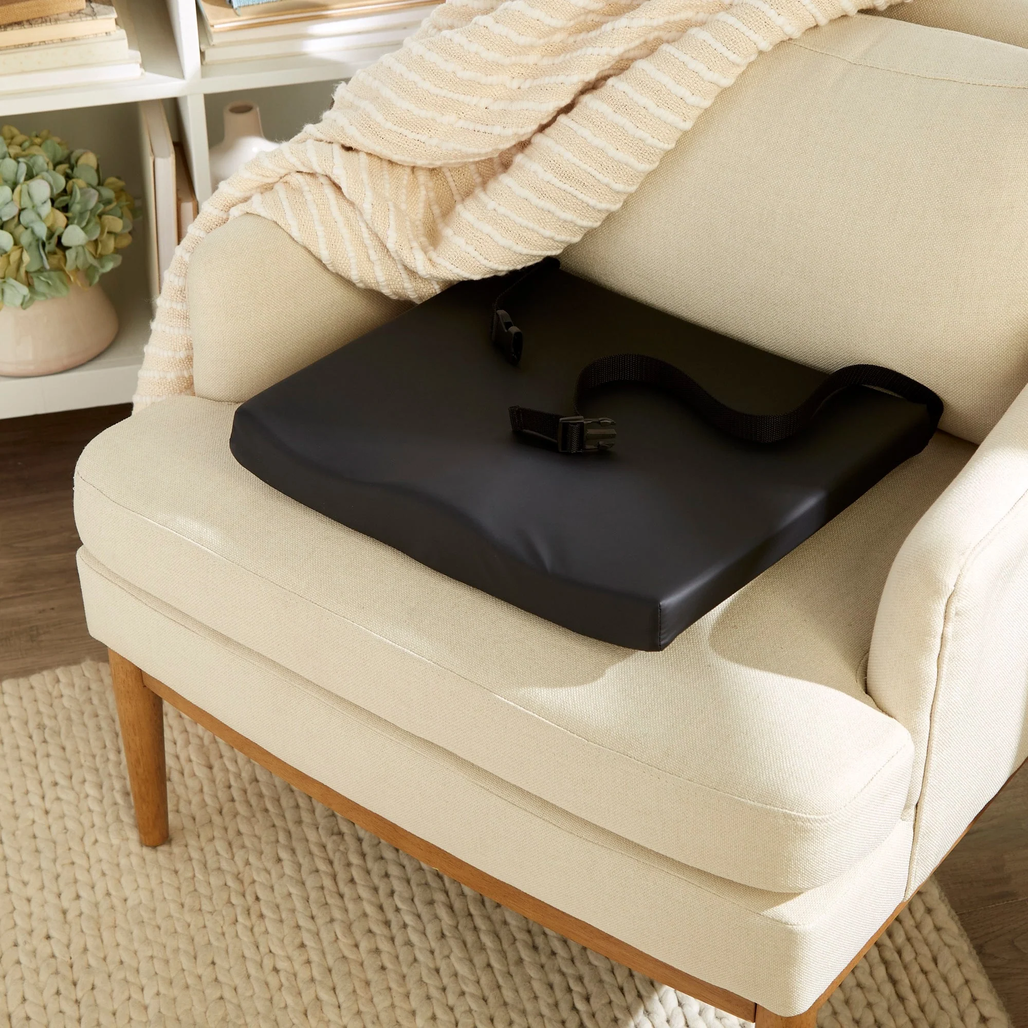 McKesson Brand McKesson Premium Molded Foam Seat Cushion, 18 x 16 x 3 Inch (4/CS) - Image 4