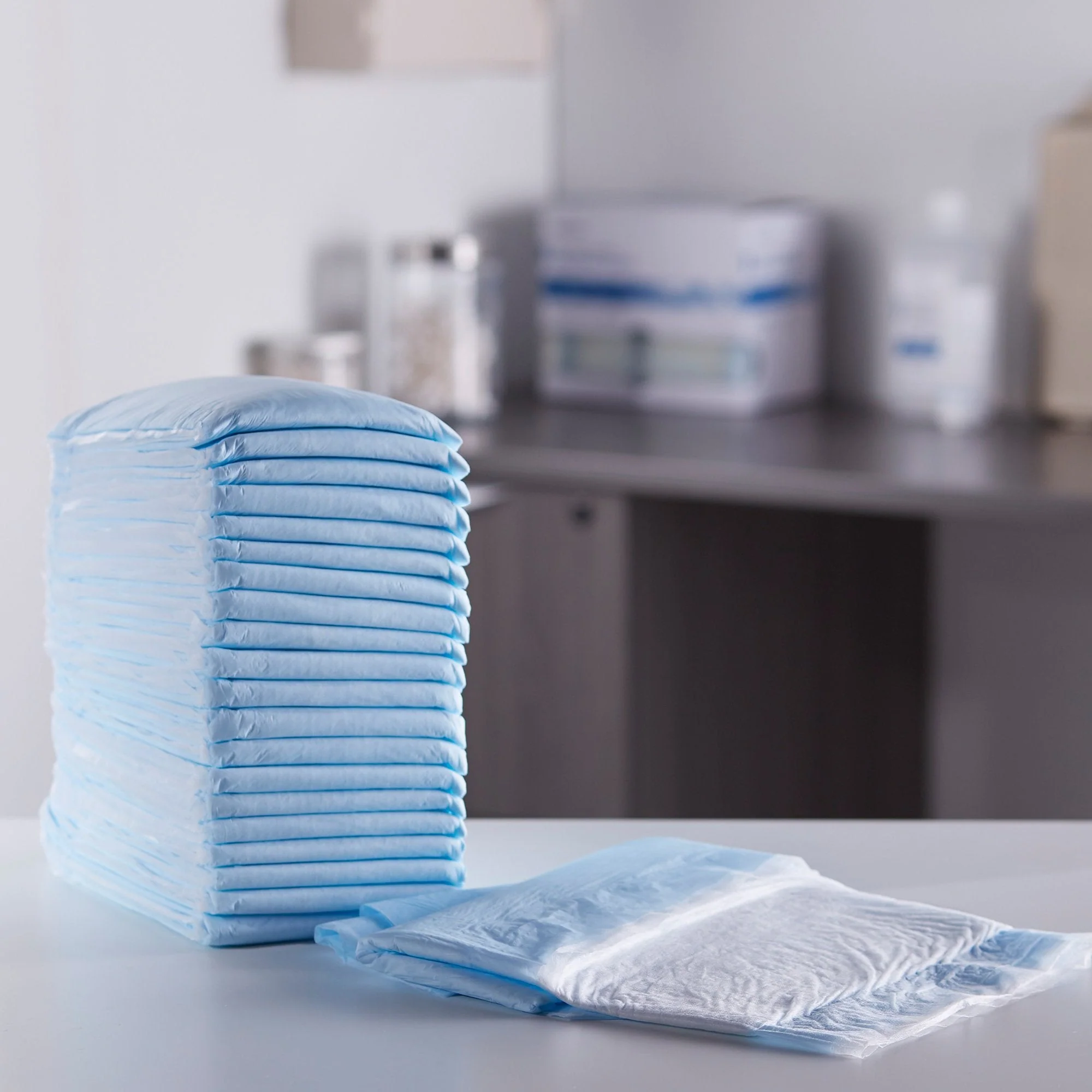 McKesson Brand McKesson Moderate Absorbency Underpad, 23 x 36 Inch (6/CS) - Image 4