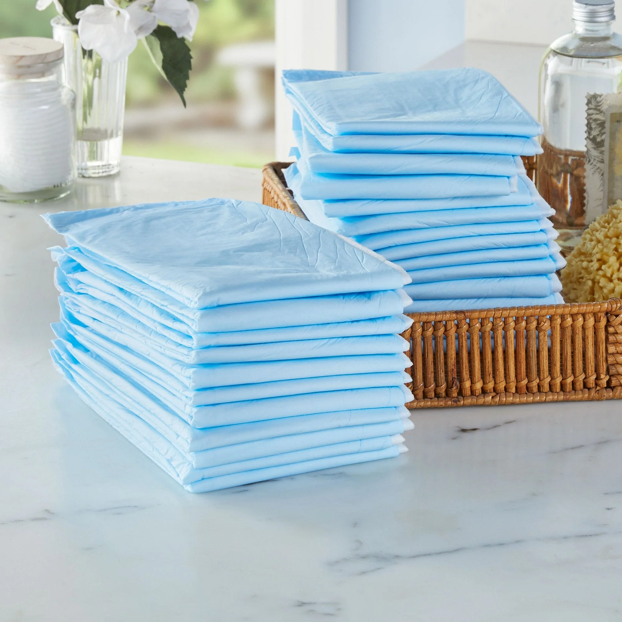 McKesson Brand McKesson Classic Plus Light Absorbency Underpads, 17 x 24 Inch (300/CS) - Image 5
