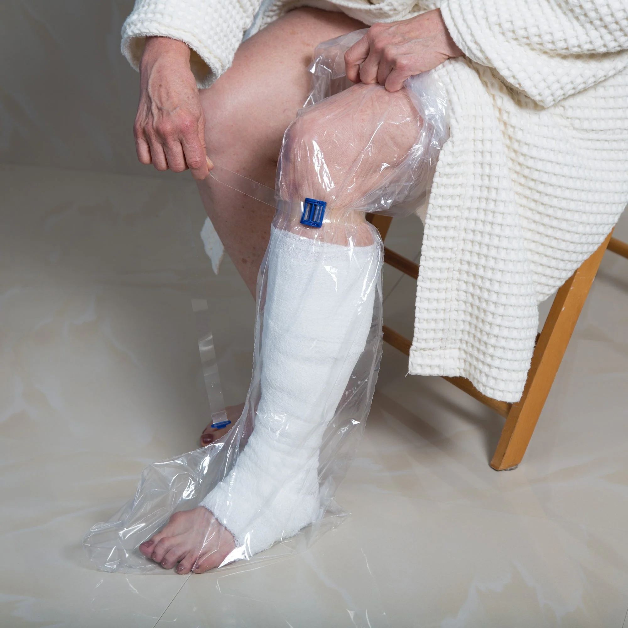 Tidi Products IV Site Barrier Protector AquaGuard Boot Shower Sleeve 43 Inch Length NonSterile (75/CS) - Image 3