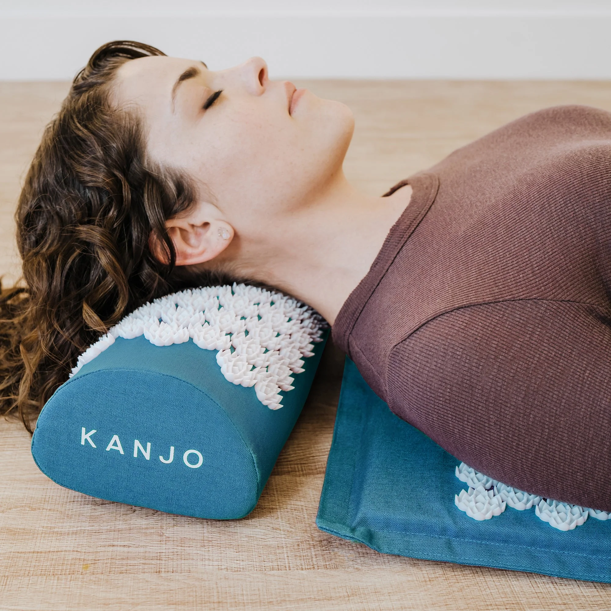 Acutens Inc Kanjo Memory Foam Acupressure Mat Set, Teal (8/CS) - Image 5
