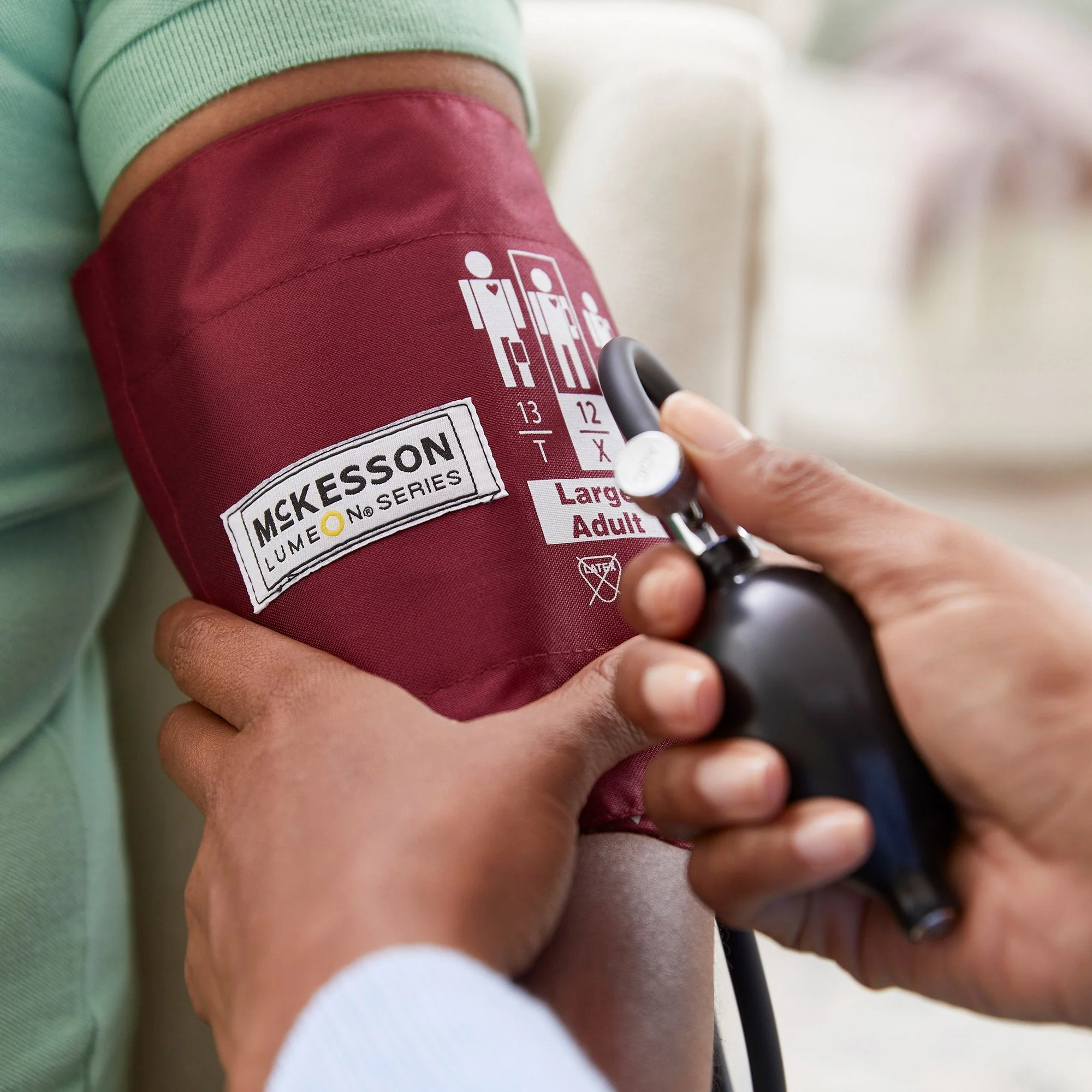McKesson Brand McKesson Lumeon Blood Pressure Cuff and Bulb, Large Cuff, 34 – 50 cm, Adult (15/CS) - Image 5