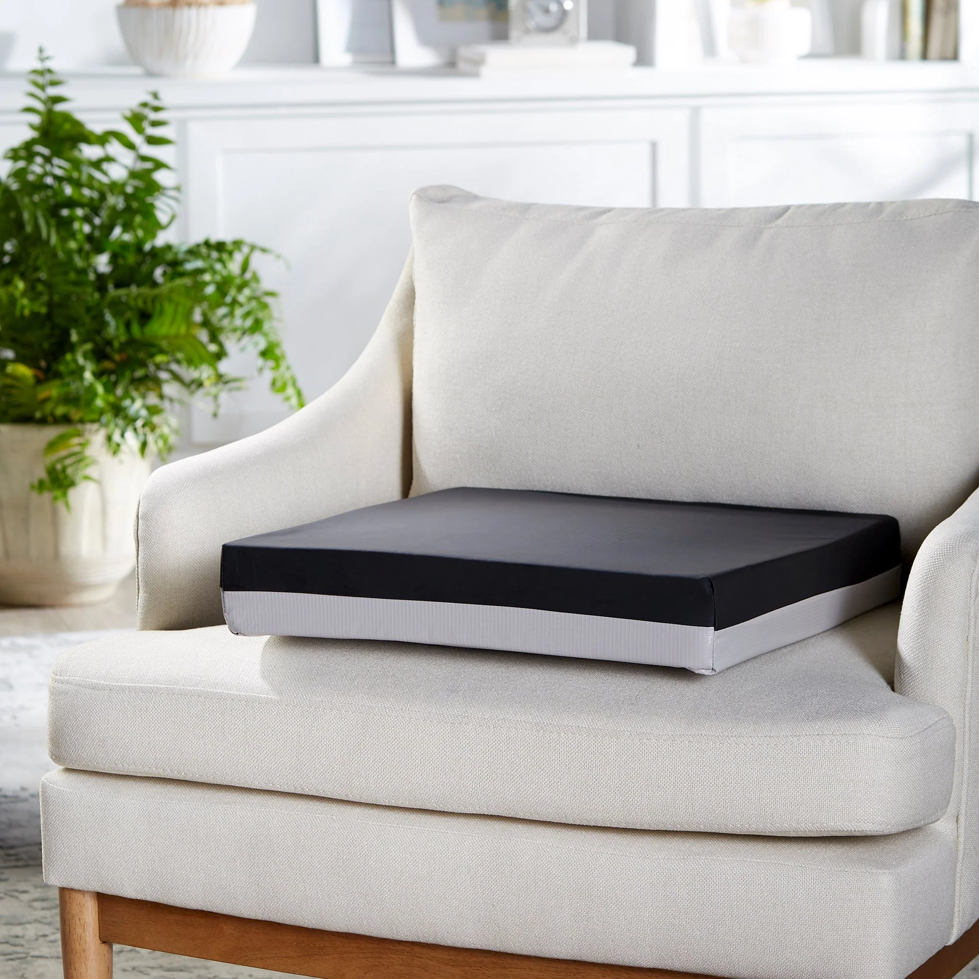 McKesson Brand McKesson Molded Foam Seat Cushion, 18 x 18 x 3 Inch (4/CS) - Image 7
