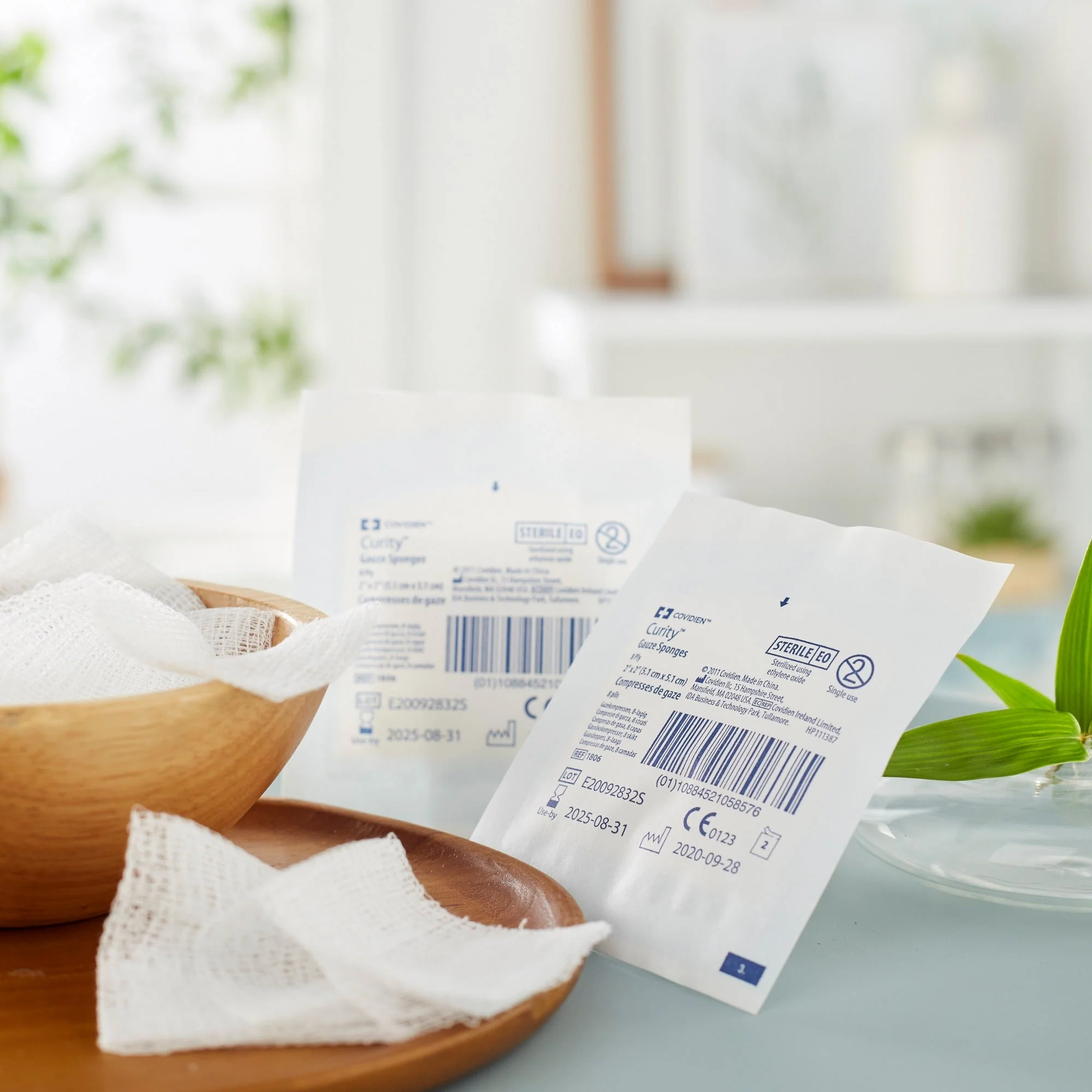 Cardinal Curity Sterile USP Type VII Gauze Sponge, 2 x 2 Inch, Eight-Ply (1500/CS) - Image 4